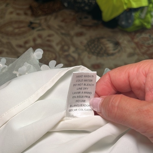 NWT Entro white sheer floral sleeved top with back tie size large - Picture 11 of 11